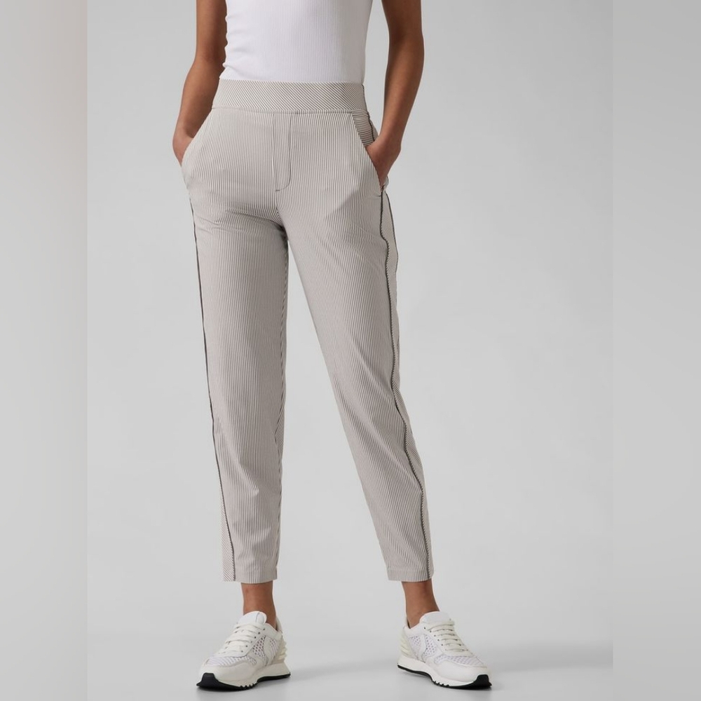 Athleta Women's Brooklyn Textured Ankle Pant | 8 Petite | Striped White